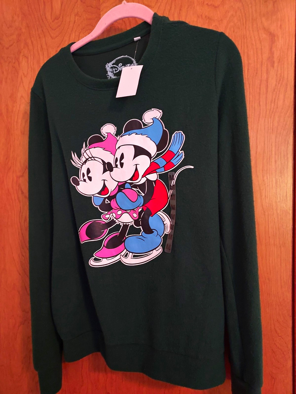 Disney Women’s Fleece size M Crewneck Sweatshirt Mickey & Minnie Graphic Green